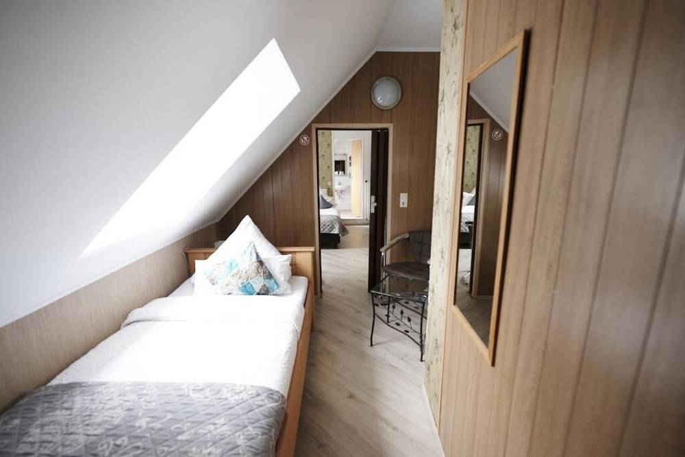 Hotel Wurster Kroog 1