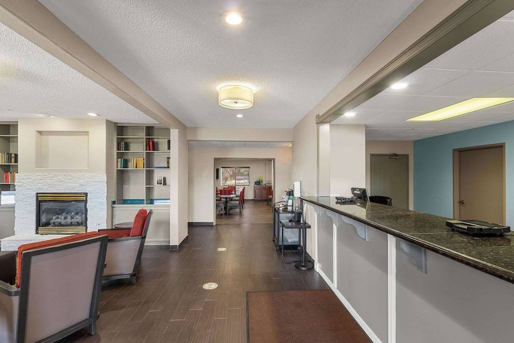 Quality Inn Denver Northeast Brighton 2