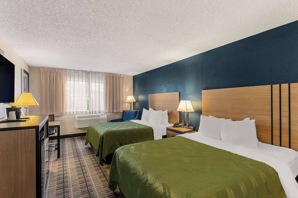 Quality Inn Denver Northeast Brighton 1