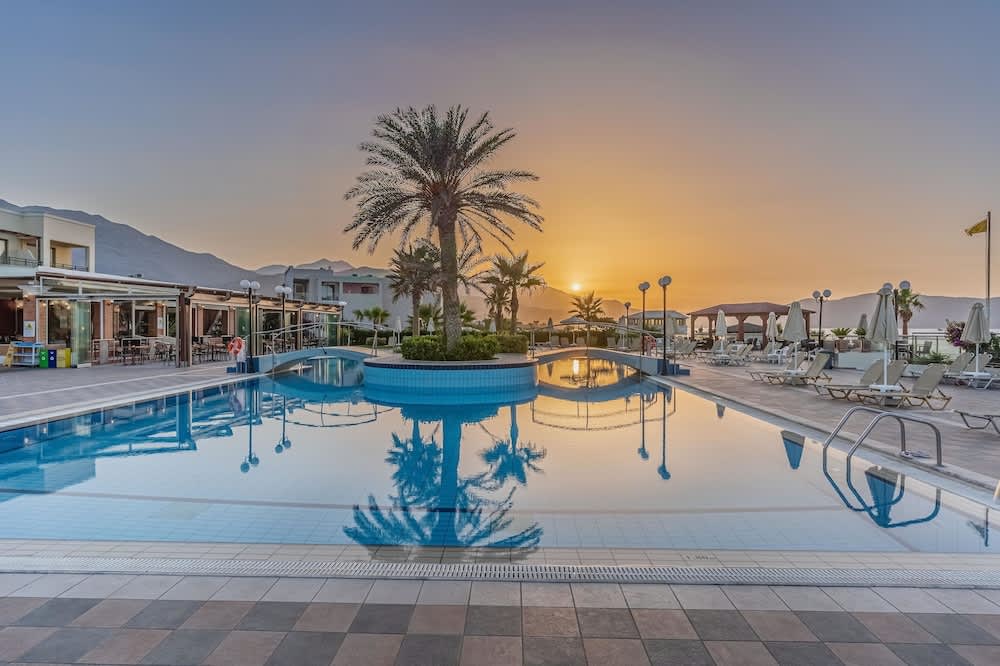 Hydramis Palace Beach Resort 1
