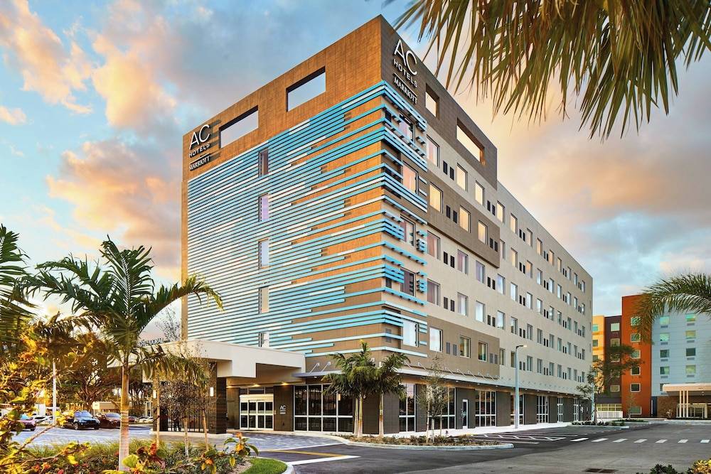 AC Hotel by Marriott Miami Airport West/Doral 1