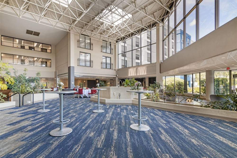 Best Western Royal Plaza Hotel and Trade Center 2