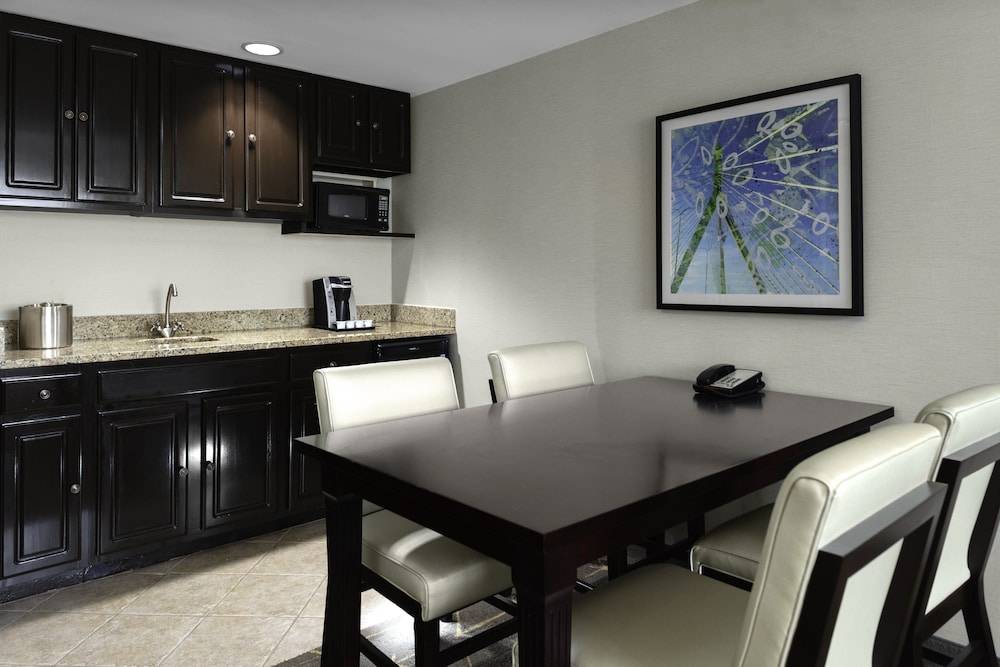 Holiday Inn & Suites MARLBOROUGH by IHG 2