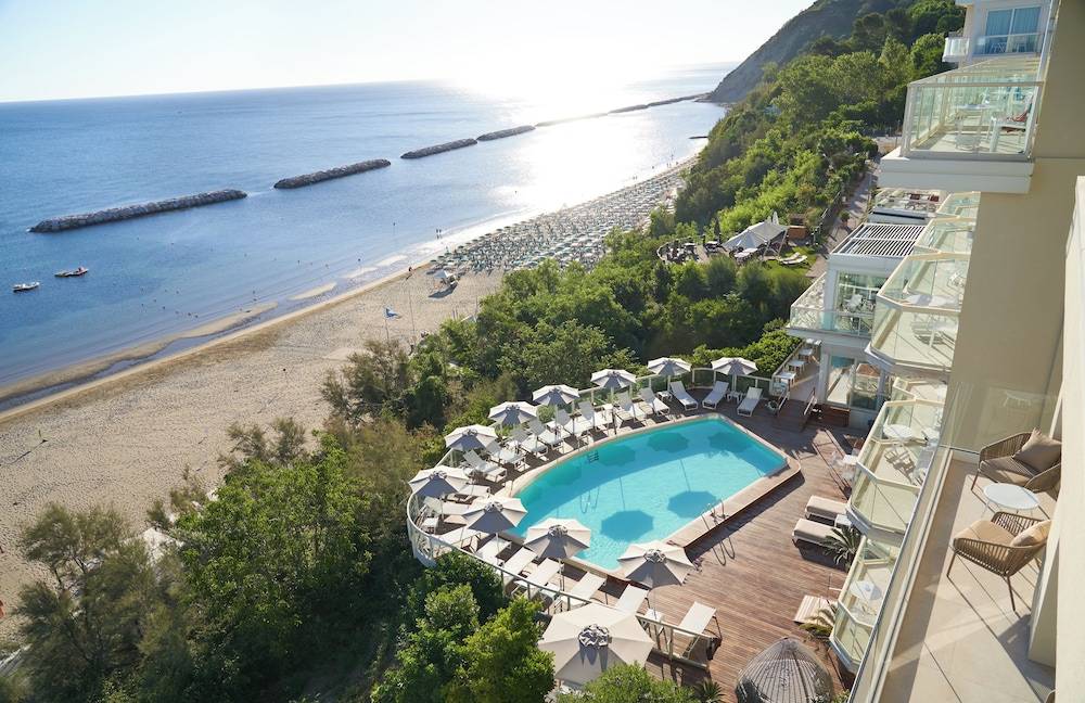 Hotel Sans Souci 1