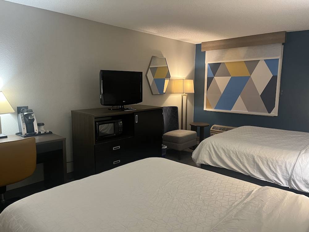 Holiday Inn Express & Suites ST. PAUL - WOODBURY by IHG 2