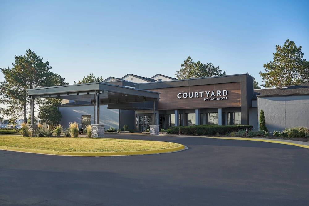 Courtyard Chicago Wood Dale / Itasca 1