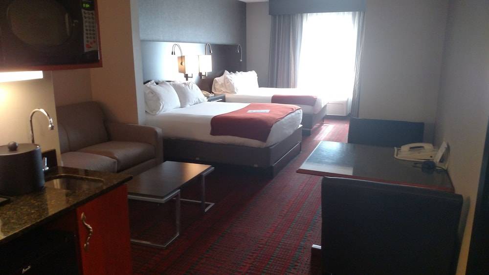 Holiday Inn Express & Suites AUBURN by IHG 2