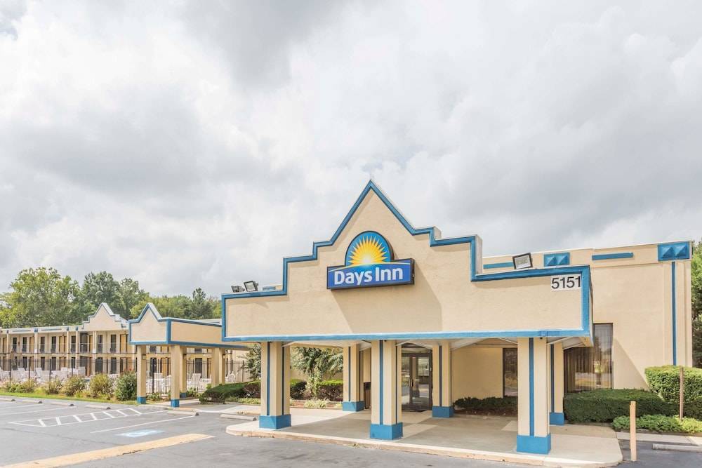 Days Inn by Wyndham Camp Springs Andrews AFB 1
