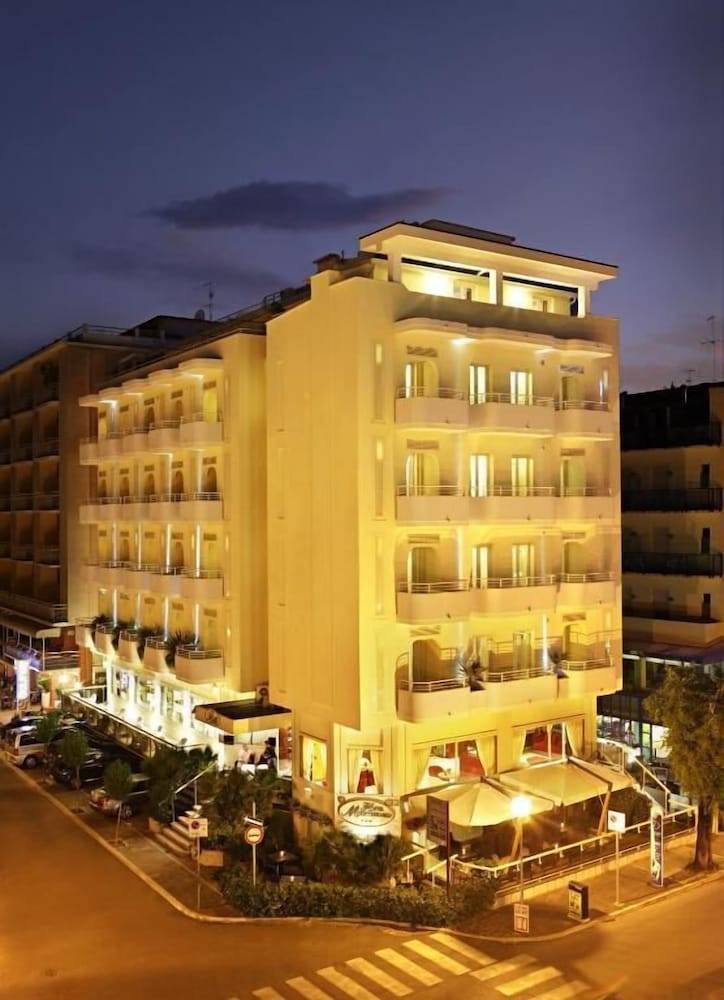 Mediterraneo Hotel & Suites 1