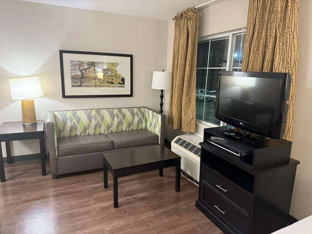 MainStay Suites Washington Dulles Airport 2
