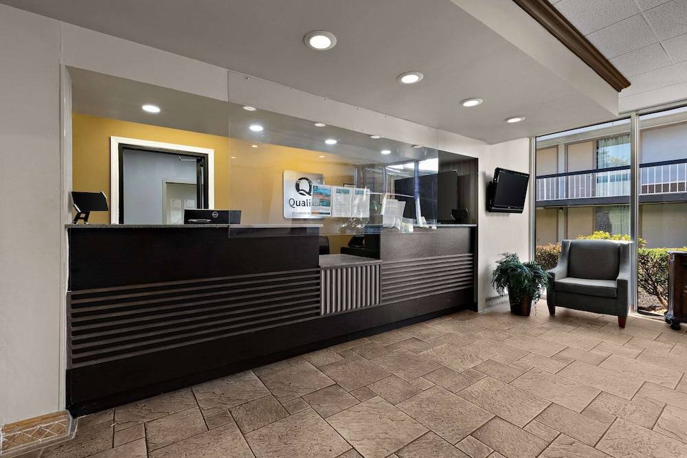 Quality Inn Wayne - Fairfield Area 2