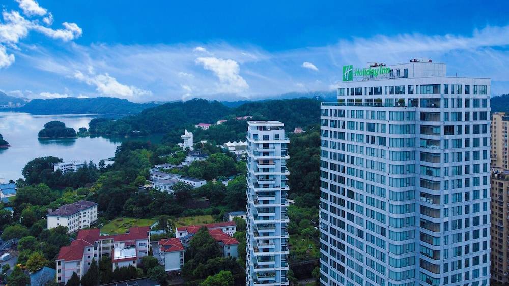 Holiday Inn One Thousand Island Lake by IHG 1
