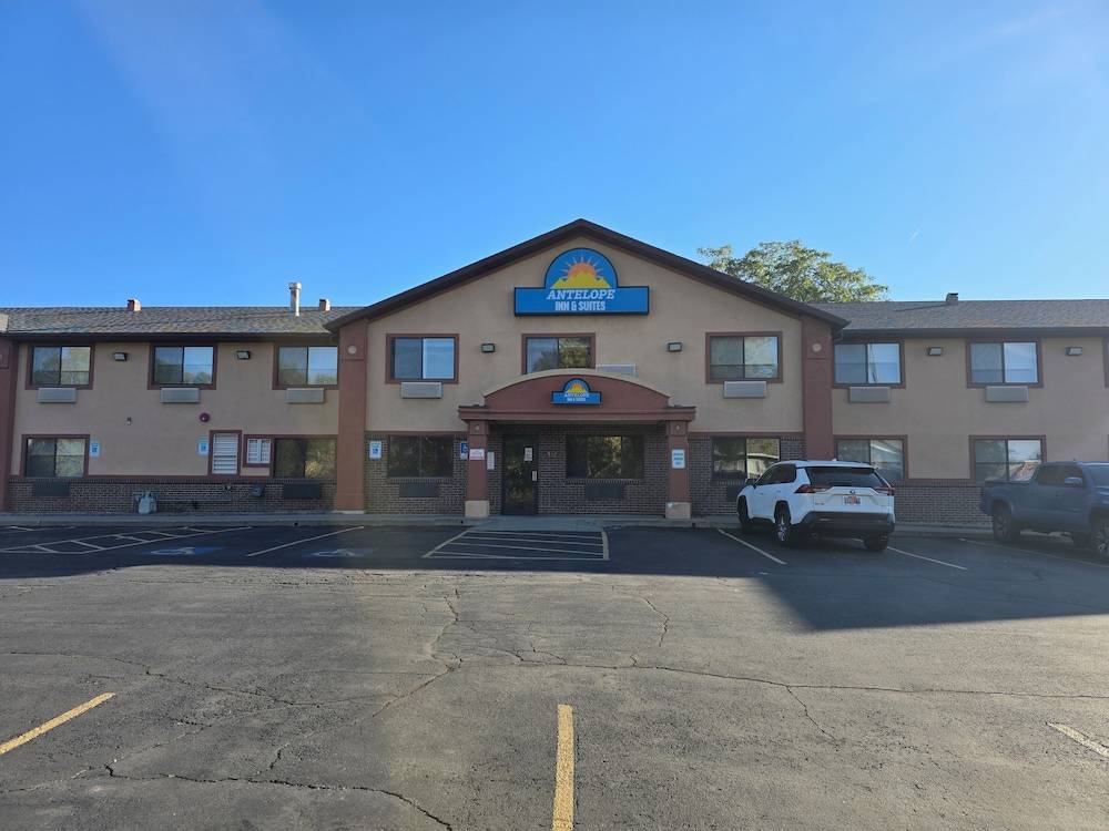 Antelope Inn & Suites 1