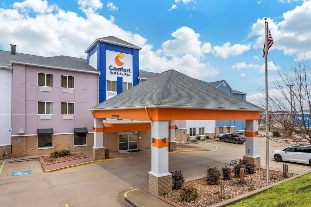 Comfort Inn & Suites Conway 1
