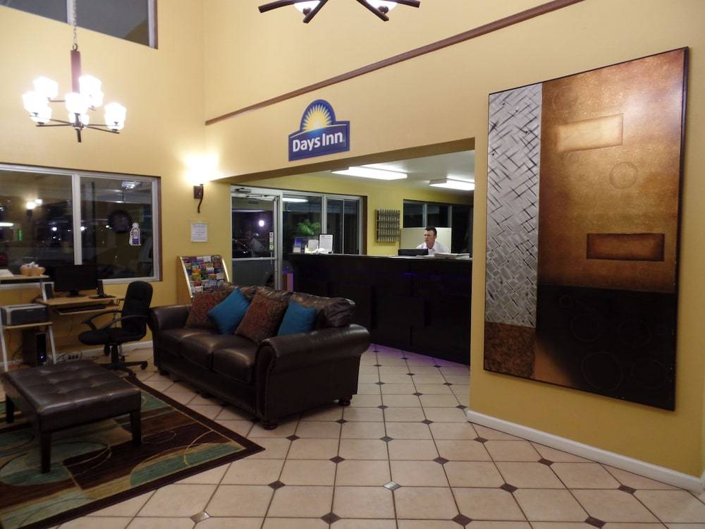 Days Inn by Wyndham Conway 2