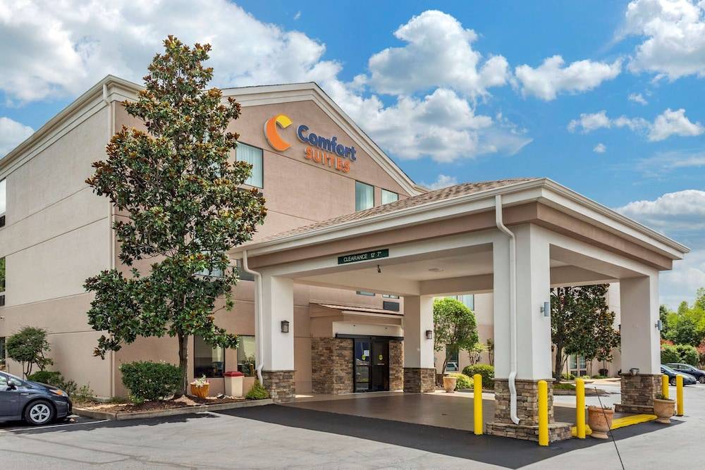 Comfort Suites Cordova 1