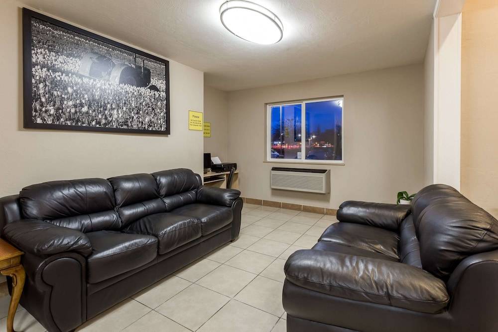Super 8 by Wyndham Corvallis 2