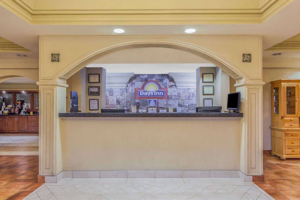 Days Inn by Wyndham Dalton 2