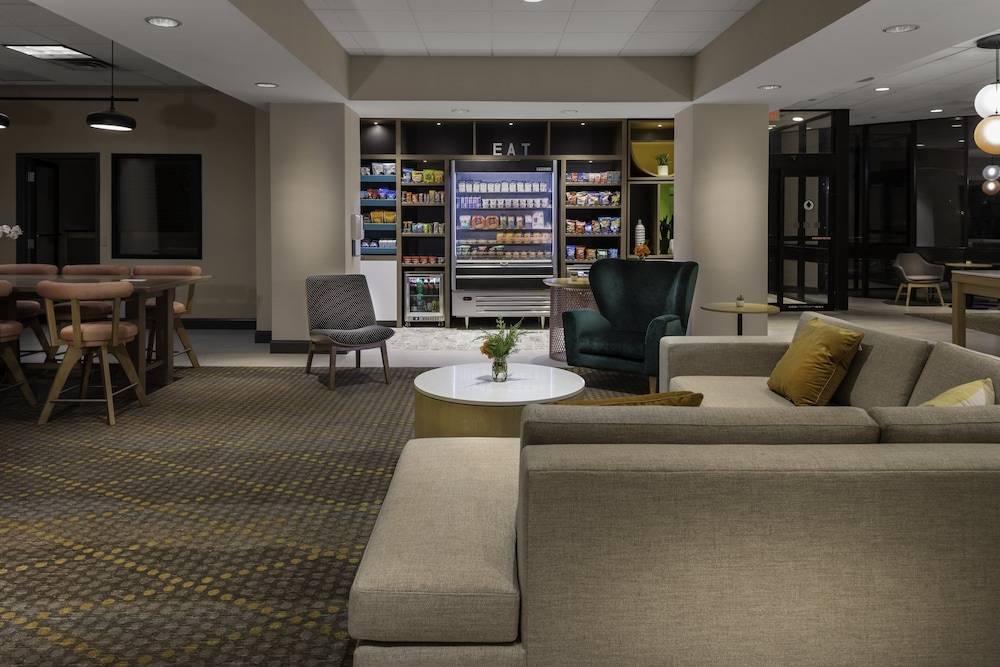 Holiday Inn BOSTON-DEDHAM HTL & CONF CTR by IHG 2