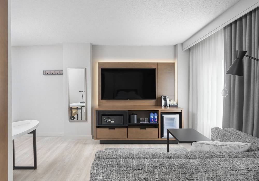 Hyatt Regency Deerfield 2