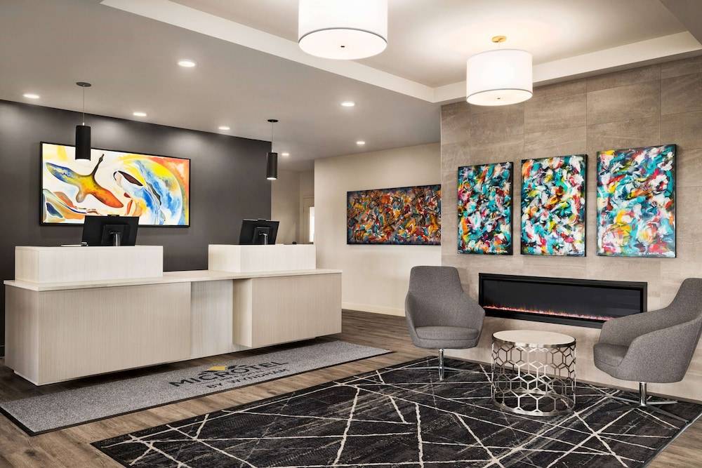 Microtel Inn & Suites Dorval QC 2