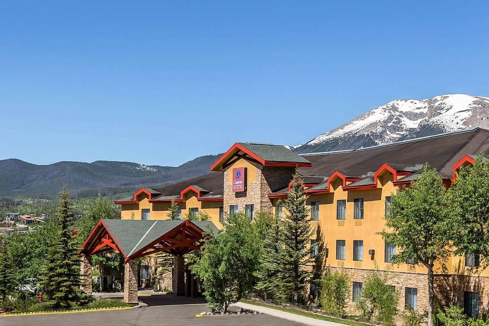 Comfort Suites Summit County 1