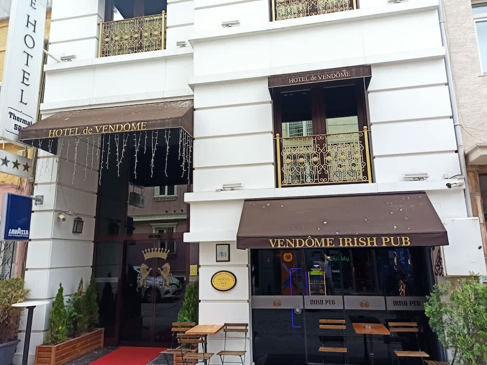 Vendome Hotel 1