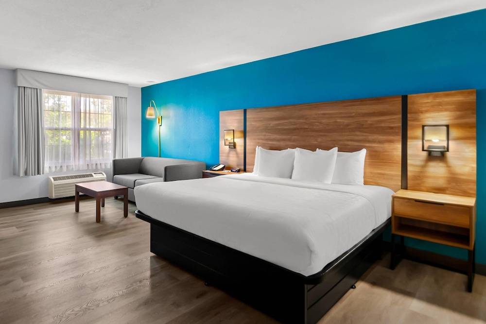 Clarion Inn Falls Church-Arlington 1