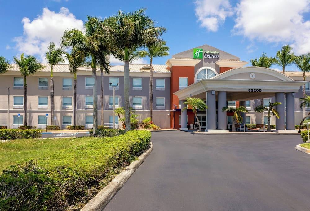Holiday Inn Express & Suites FLORIDA CITY-GATEWAY TO KEYS by IHG 1