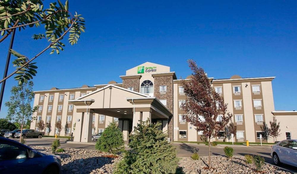 Holiday Inn Express FORT ST JOHN by IHG 1