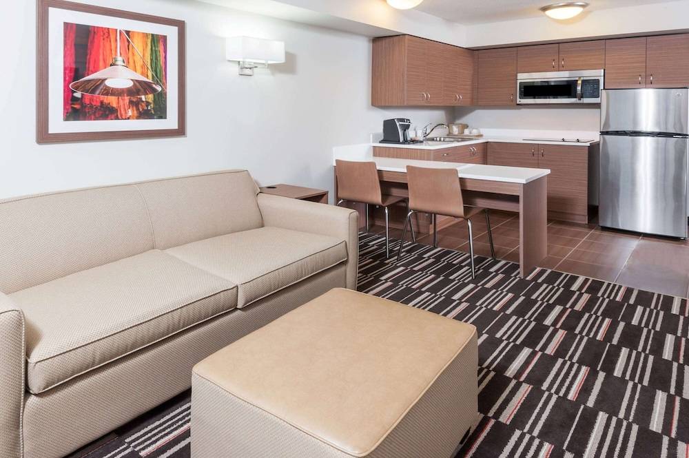 Microtel Inn & Suites by Wyndham Fort Saint John 1