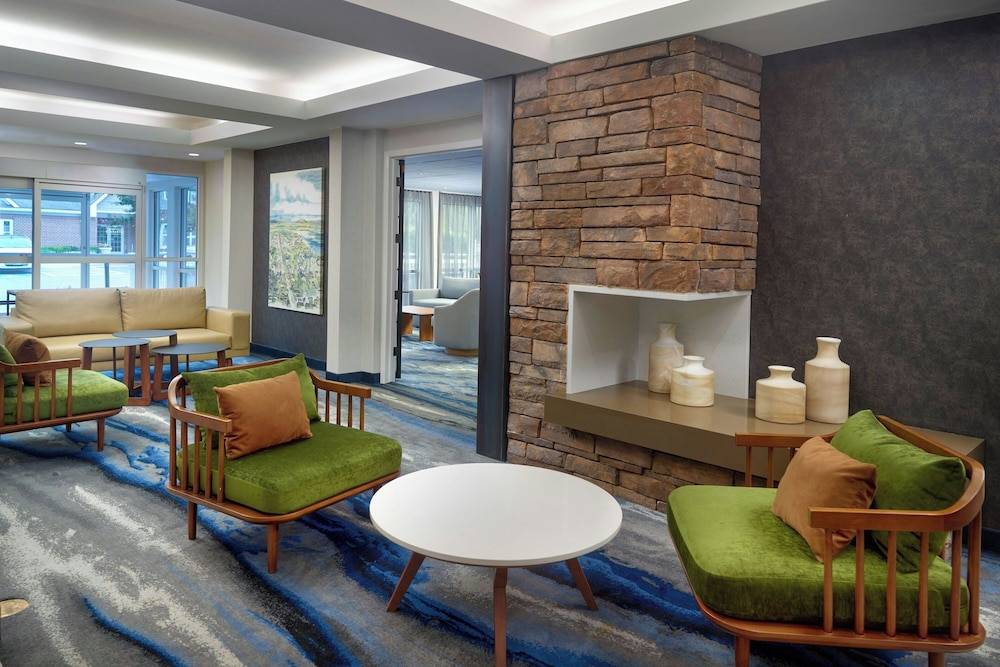Fairfield Inn & Suites by Marriott Frederick 1