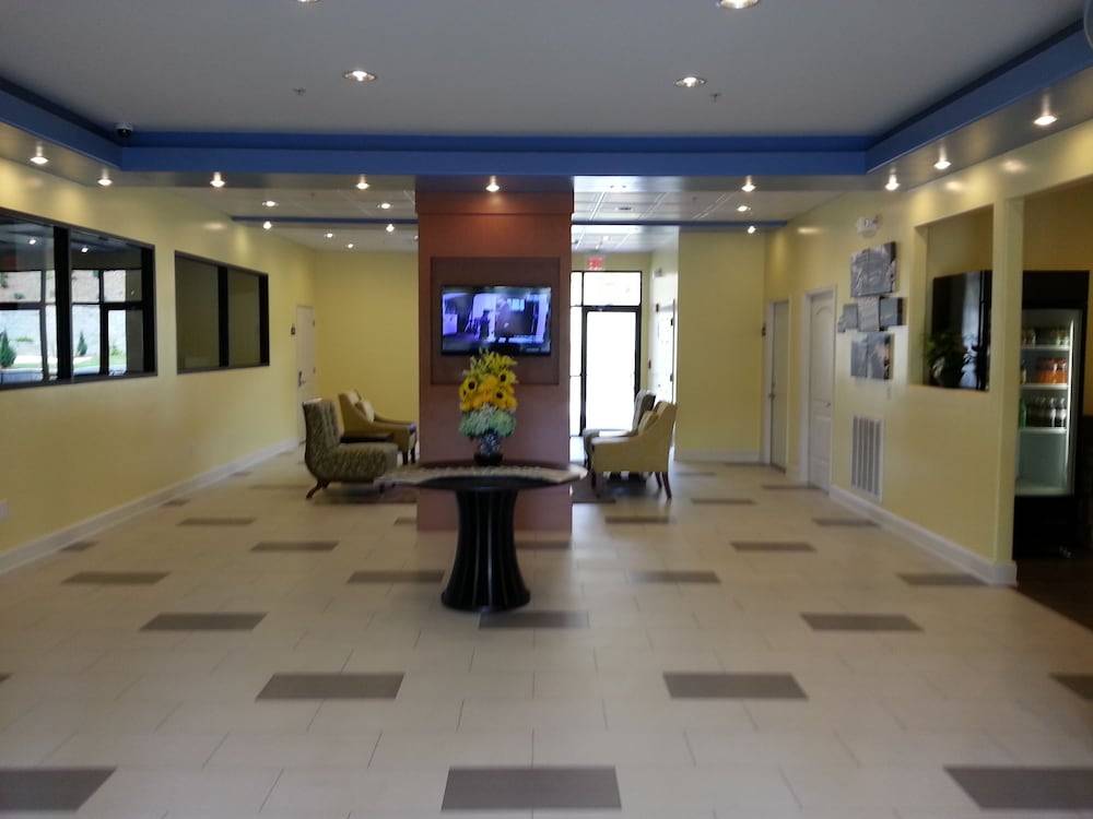 Days Inn by Wyndham Fultondale 2