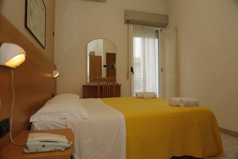 Hotel Villa Dina 2