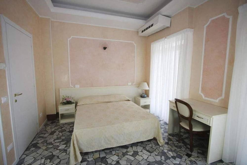 Hotel Residence Maria Grazia 1