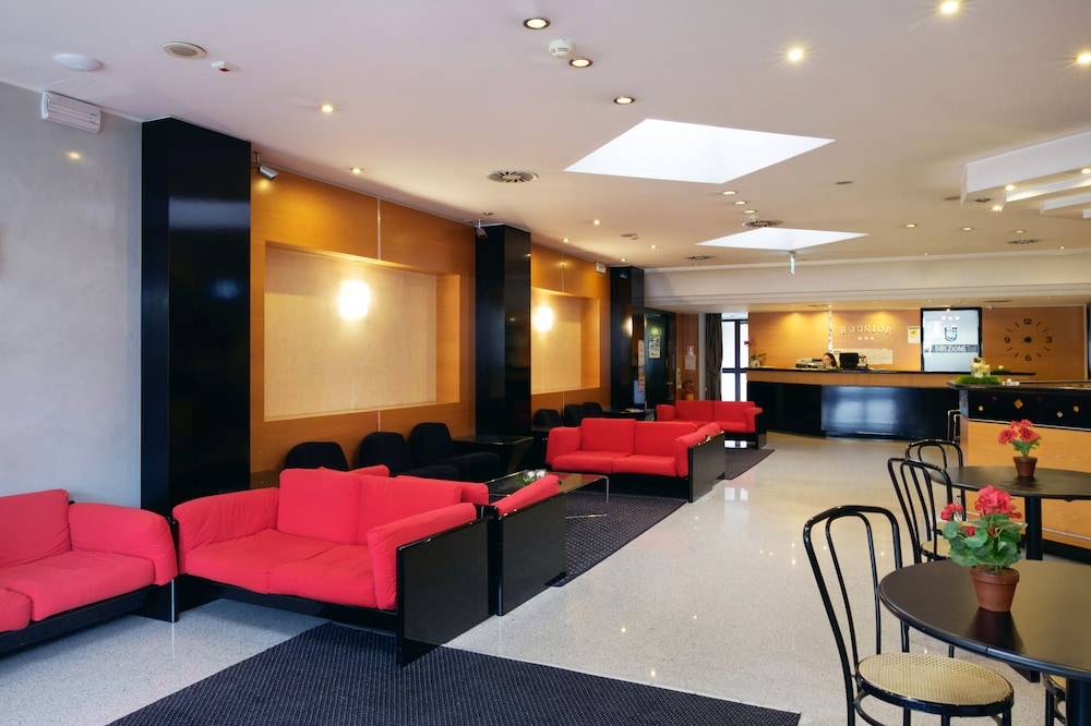 Hotel Junior by OasiGroup Hotels 2