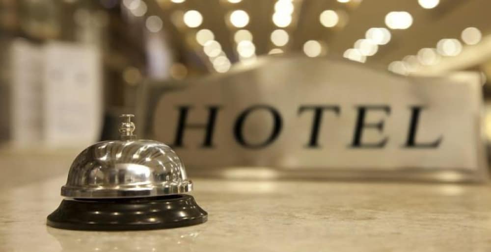 hotel half moon restaurant 2