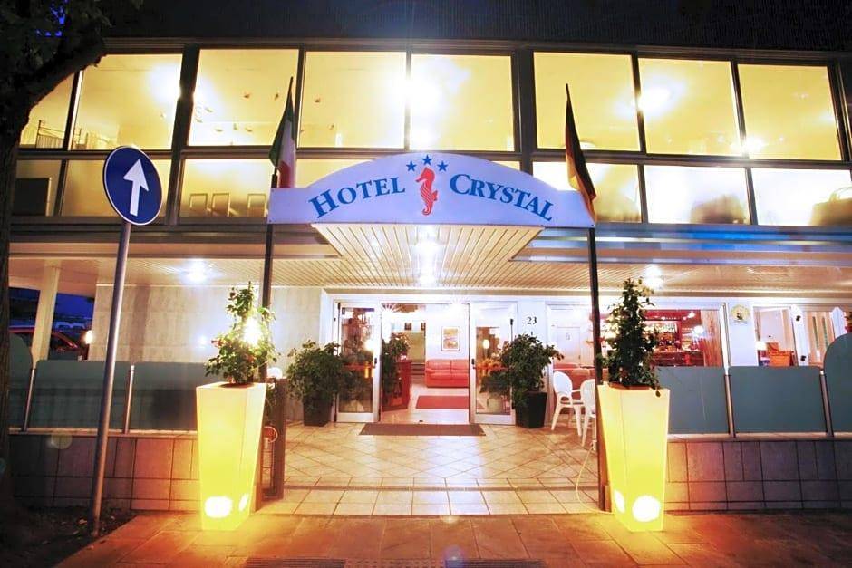 Hotel Crystal con Piscina Estiva Privata - SPIAGGIA INCLUSA con Formula All Inclusive 7 notti & ANIMAZIONE 2026 1