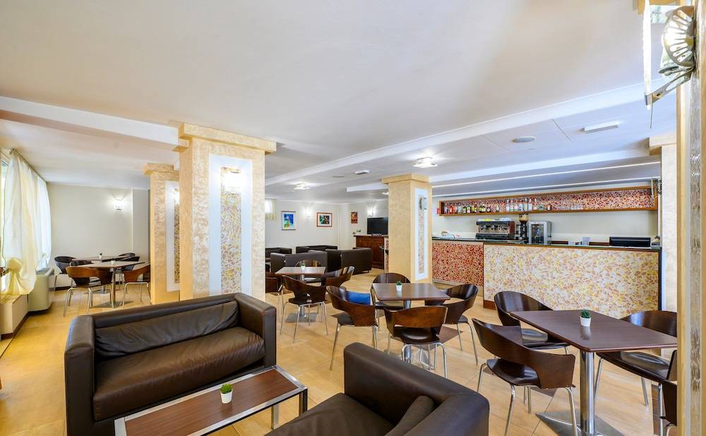 Hotel Harmony con piscina panoramica 2
