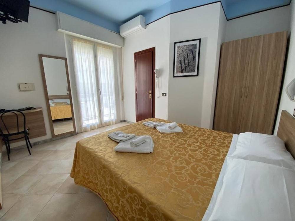 Hotel Nanni Garnì 1