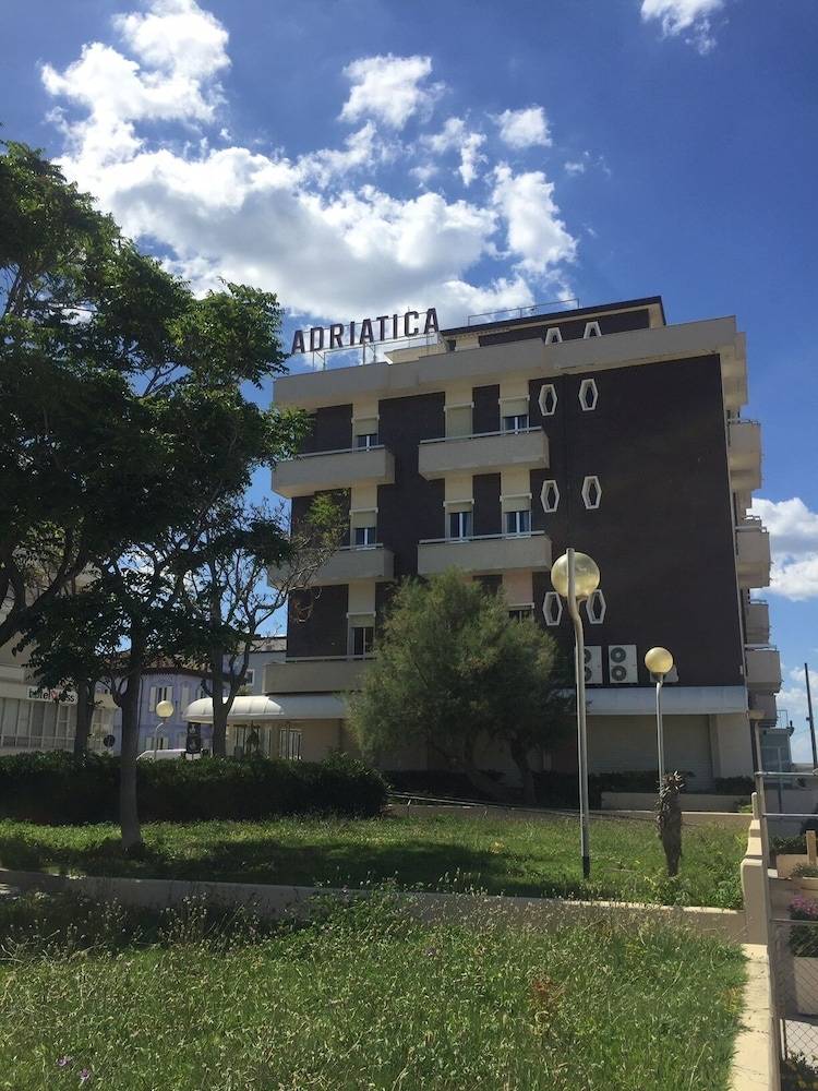 Hotel Adriatica sul Mare 1