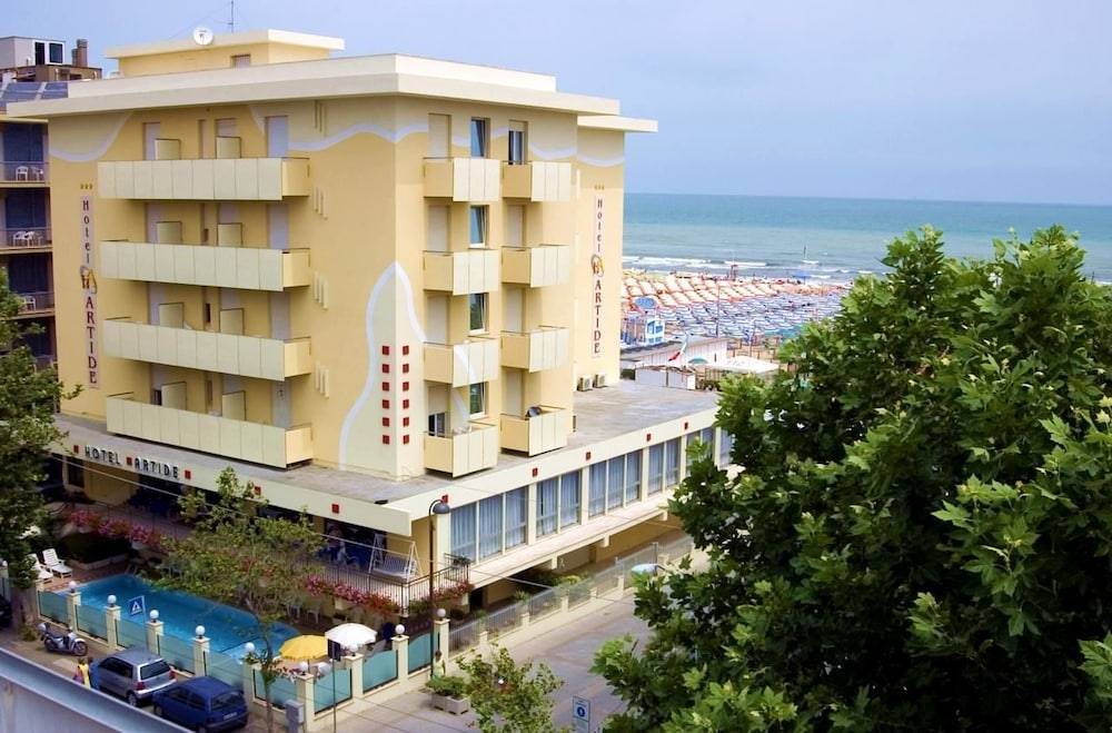Hotel Artide - Beach Front 1
