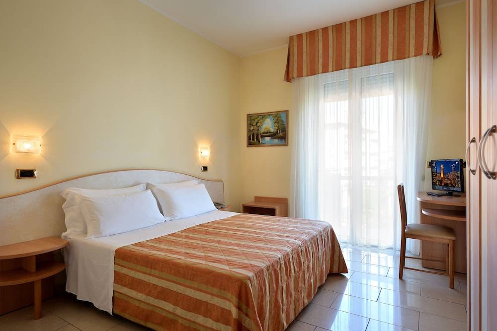 Hotel Elisir 1