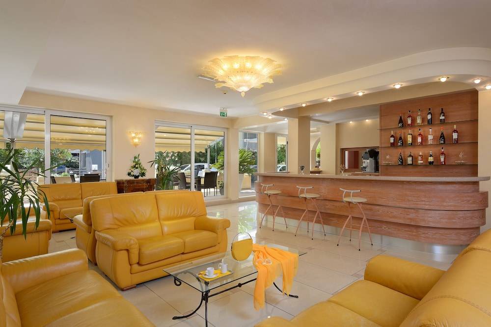 Hotel Elisir 2