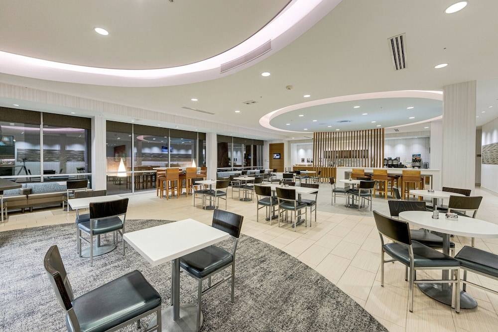 SpringHill Suites by Marriott Houston The Woodlands 2