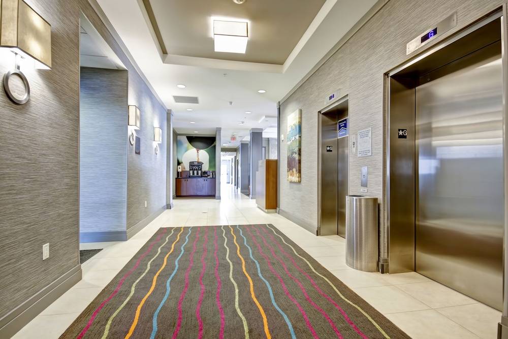 Fairfield Inn & Suites by Marriott Guelph 2