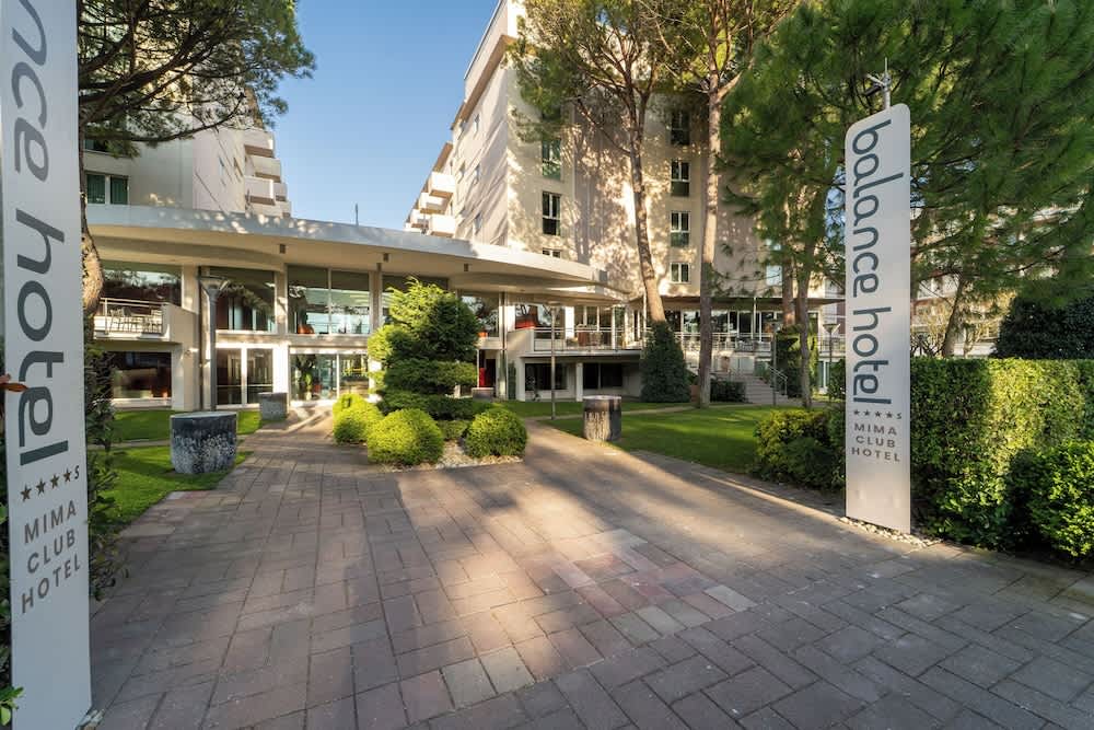Hotel Balance 1