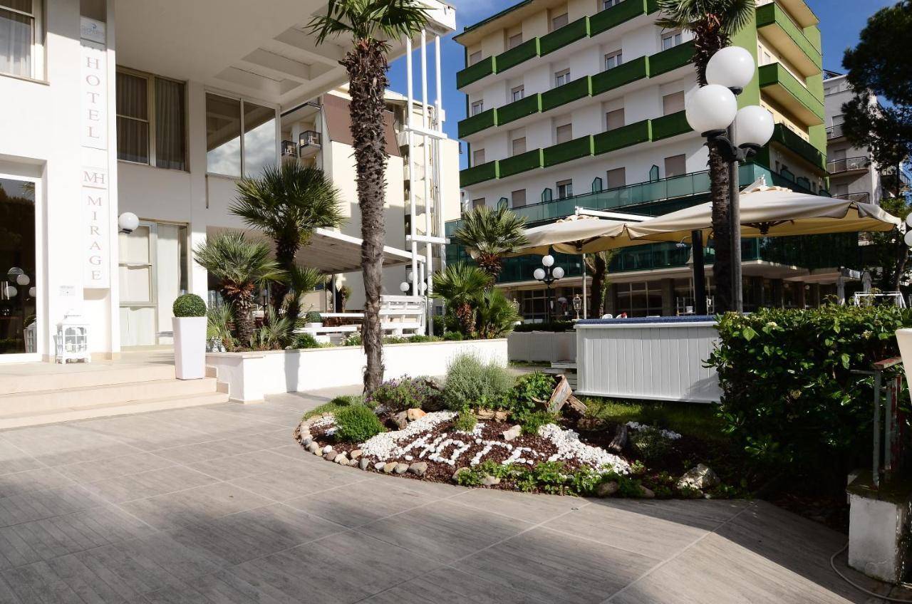 Hotel Mirage 2