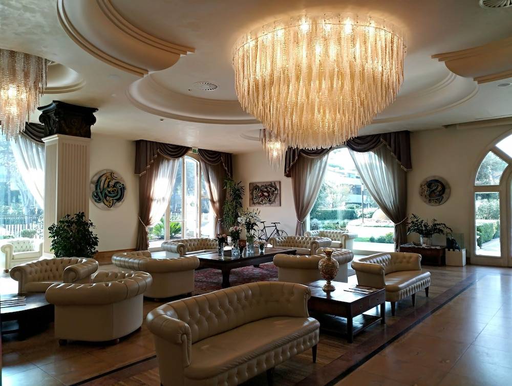 Palace Hotel 2