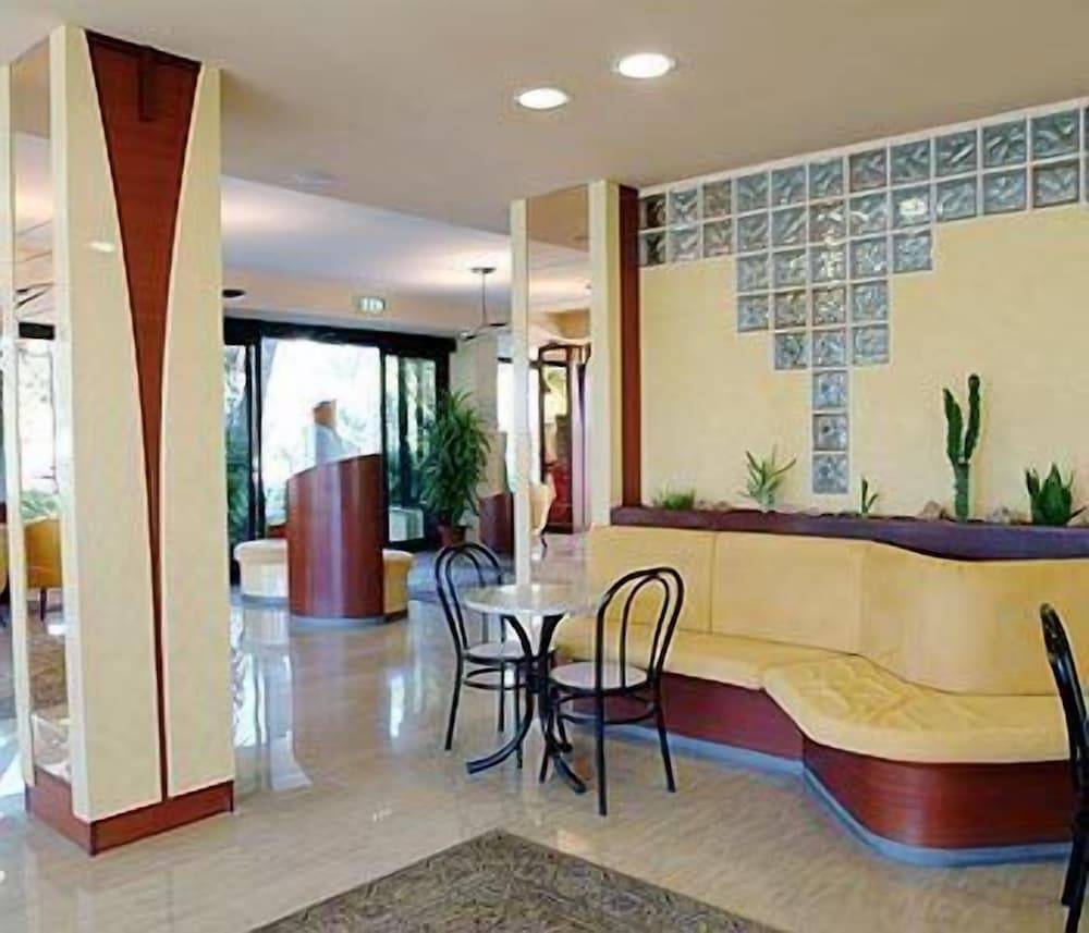 Hotel Ausonia 2